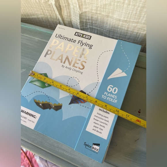Paper planes kit and book - Picture 2 of 14